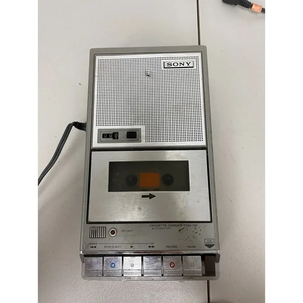Vintage Sony TCM-787 Silver CASSETTE Corder Tape PLAYER With PLUG Untested